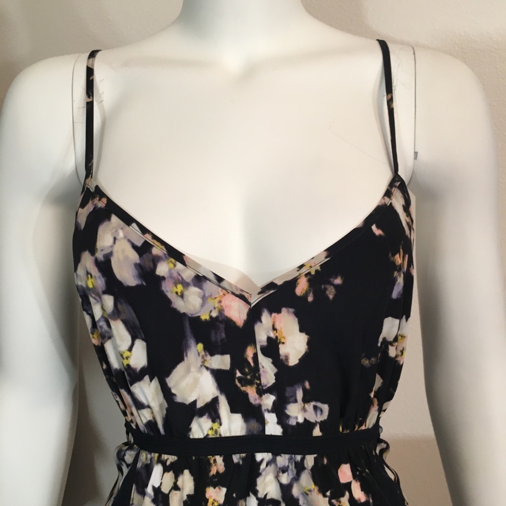 Vera Wang Handkerchief Navy Floral Dress - Picture 16 of 16